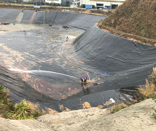 巧家废水池清理